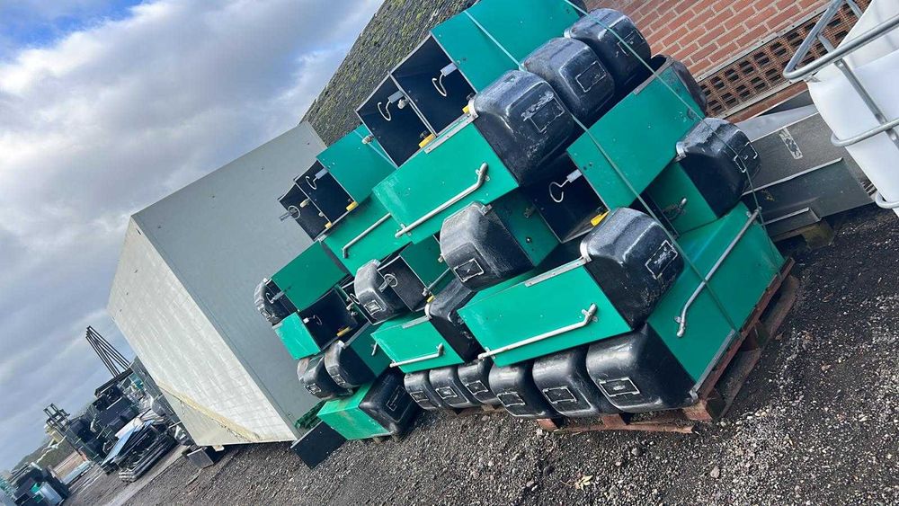 Karmik paśnik skrzynkowy tucznik, maciora, dla trzody chlewnej PREMIUM