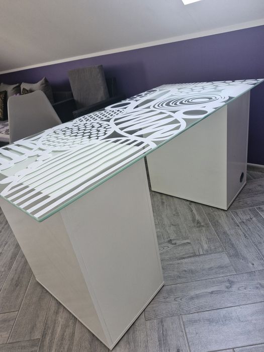 Biurko kosmetyczne/lekarskie