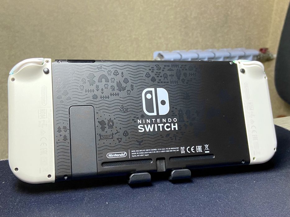 Nintendo Switch v1 Animal Crossing SD 256