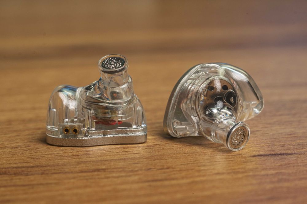 Kiwi Ears Belle słuchawki IEM douszne | 10mm DLC | warm IEM | 32Ω