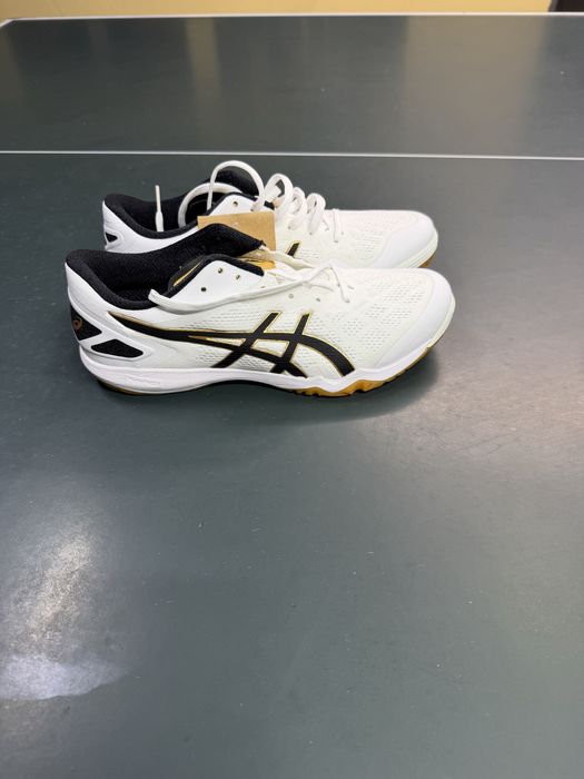Взуття для настільного теннісу Asics