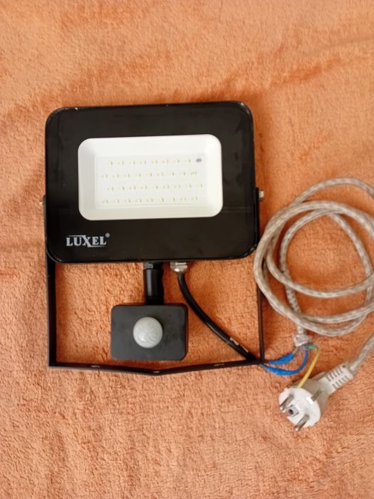 Прожектор светодиодный