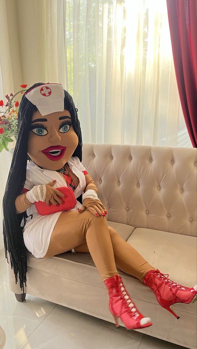 Стрепризерша на день народженя