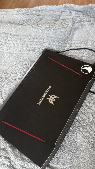 Acer Predator Helios 300 G3-572-57KM.