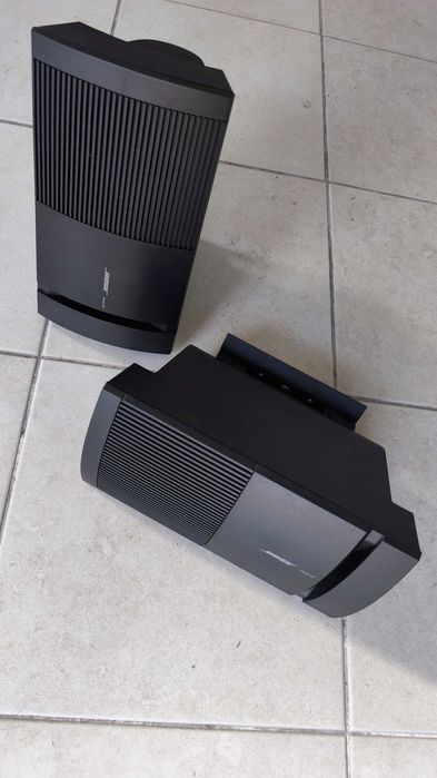 Colunas BOSE model 100, como novas!