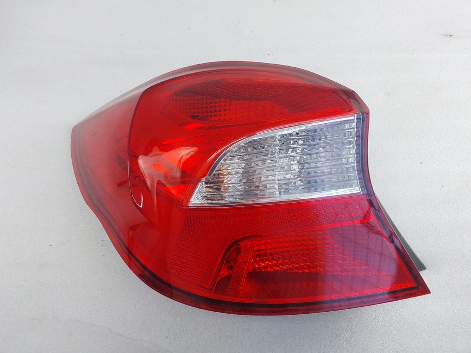 Farolim esquerdo FORD Ka+