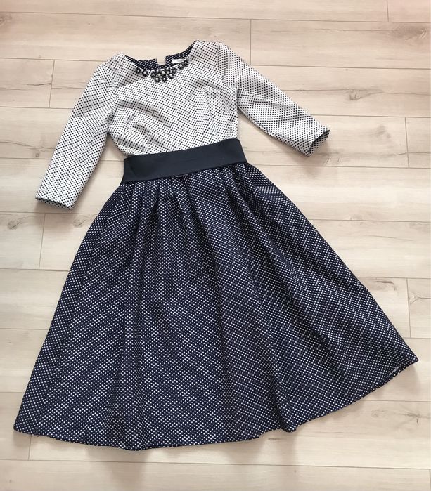 Дуже гарна святкова жіноча сукня, плаття  бренду Phard 40-42-44  роз