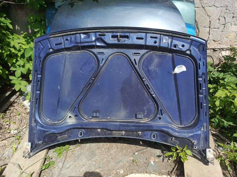 Капот на Kia Sportage 1 Mazda 626 Honda Accord VII Coupe USA VW Polo