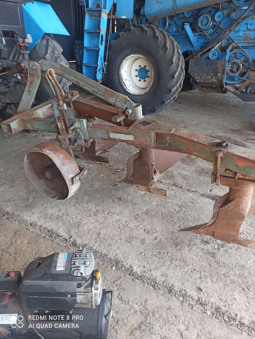 Продам плуг плн 3/35 бу.