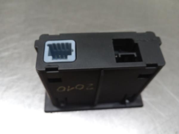 Módulo USB / AUX / IPOD RENAULT Captur II