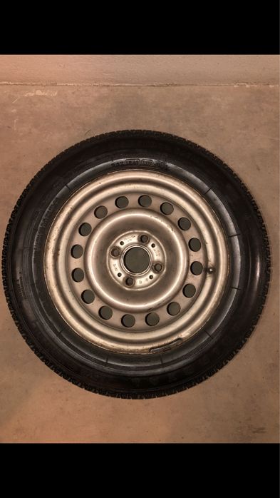 Pneu opel zafira como novo