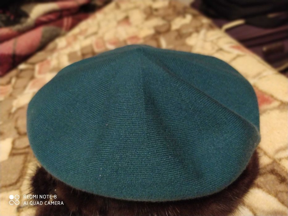 Продам Берет 80 % шерсть