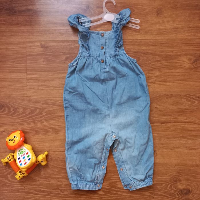 Джинсовий комбінезон для дівчинки