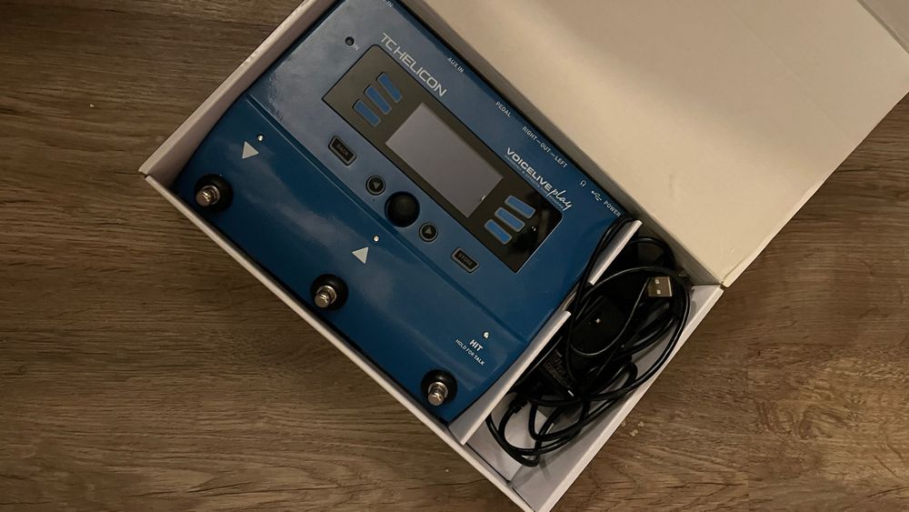TC Helicon VoiceLive Play — Processador de Voz (Como Novo)