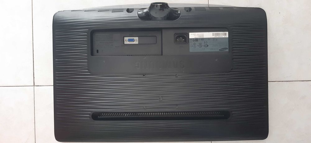 Monitor Ecrã Samnusg 20"