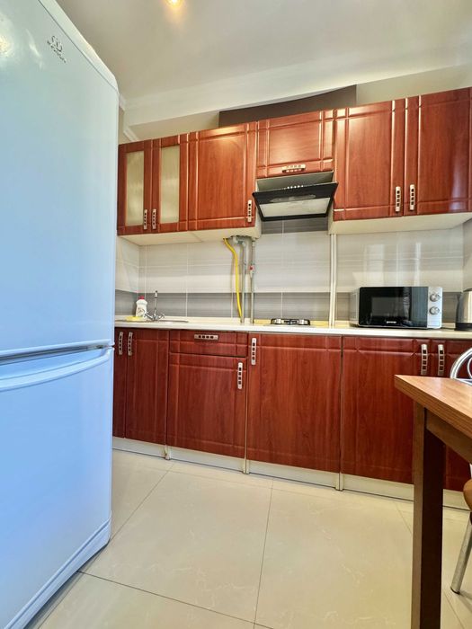 ApartPoltava Світлі апартаменти ПОДОБОВО біля театру Гоголя, чек ПРРО