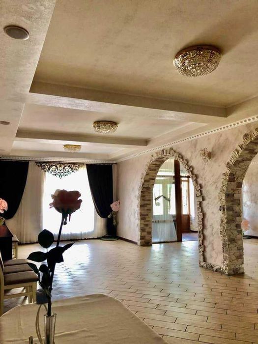 Продається ресторанно-готельний комплекс Трембіта в м. Делятин