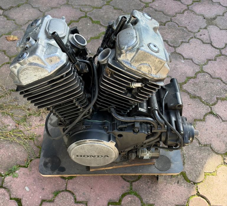 Silnik Honda VT500