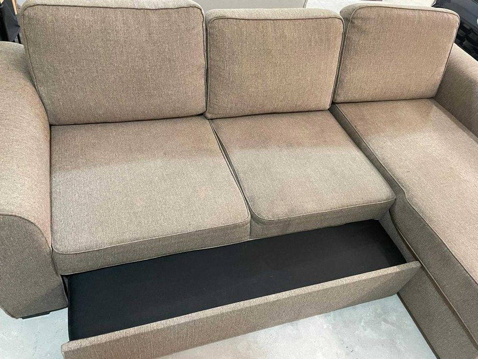 Sofá chaise longue com arrumação