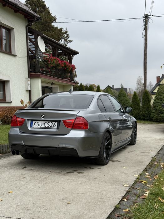 BMW  e90 320d 2011