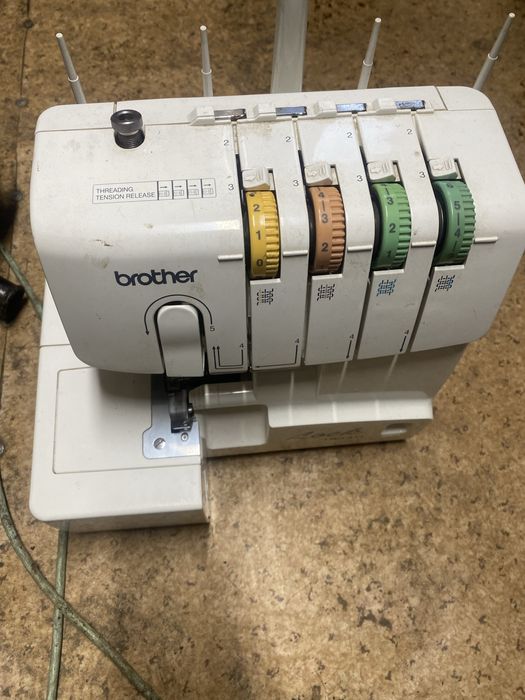 Оверлок brother 1034D