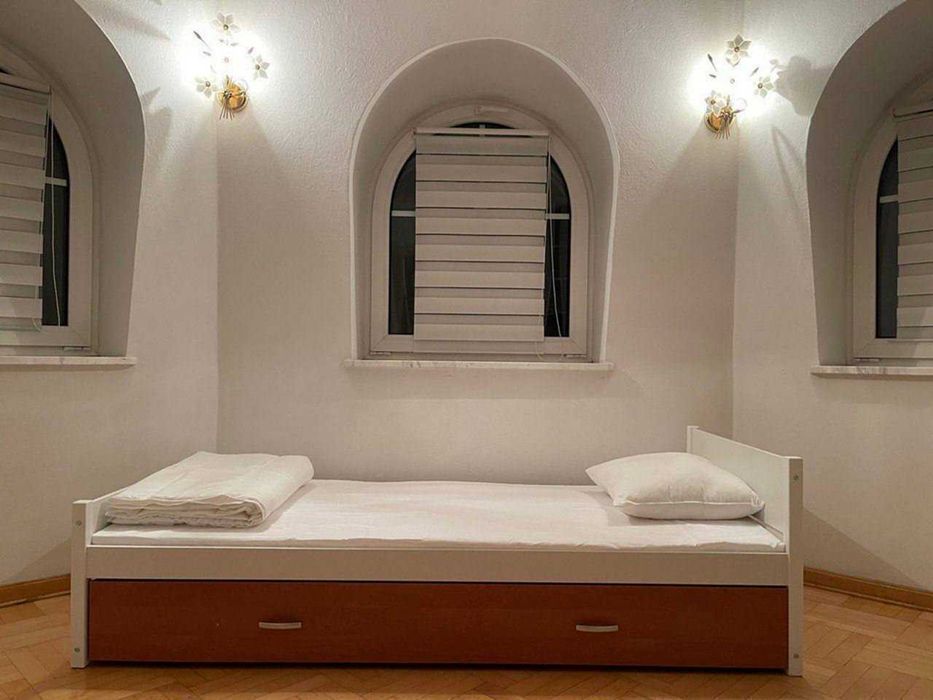 750  злотых месяц проживания. Хостел ! Hostel Warszawa Район Wilanów