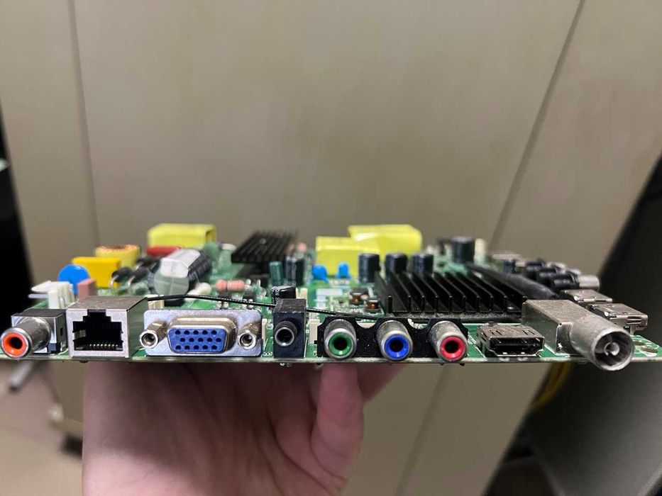 HK.T.RT2831P838 нова плата для телевізору Bravis LED-49E6000
