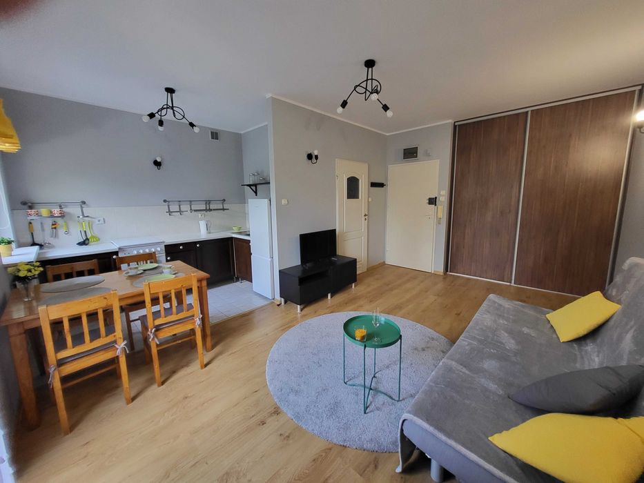 Ładna kawalerka 28m.Grunwald ul. Sieradzka 1750 zł !