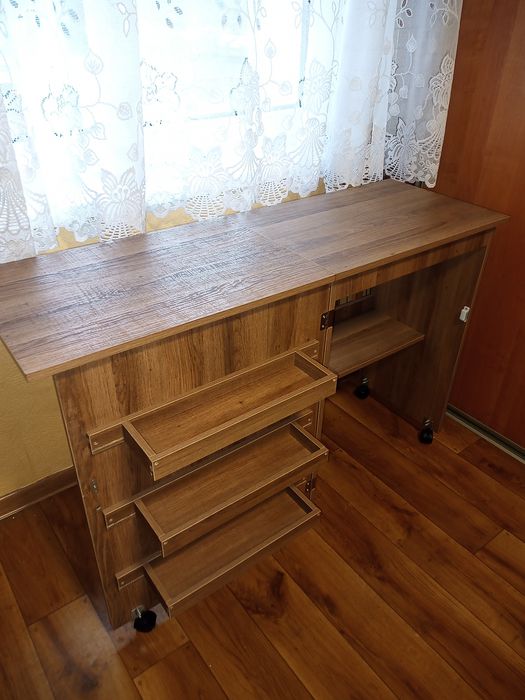 Biurko składane (np dla krawcowej)