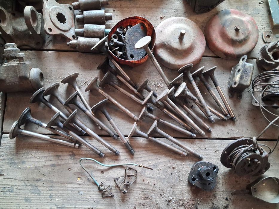 Продам поддон двигателя Москвич 401