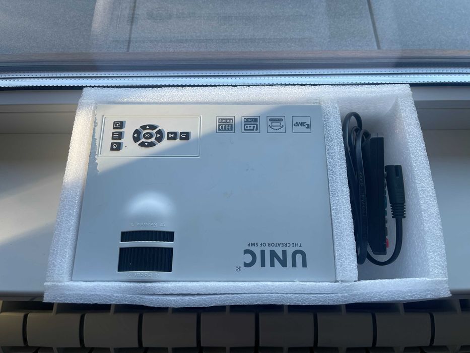 Led проектор Unic