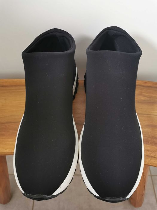 Czarne buty typu slip-on, Reserved roz. 36