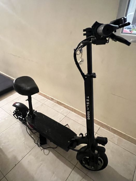 Электросамокат Tesla 5000