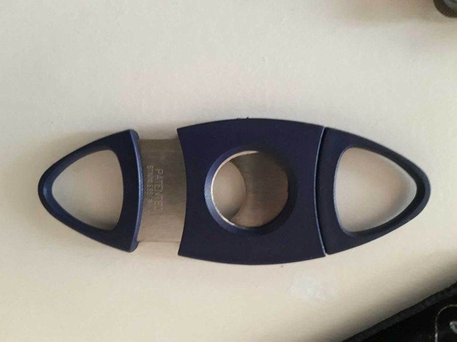 Conjunto/Kit Cigarros Charutos - Artigo NOVO.