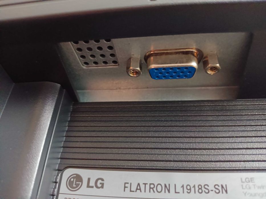 Monitor LG Flatron
