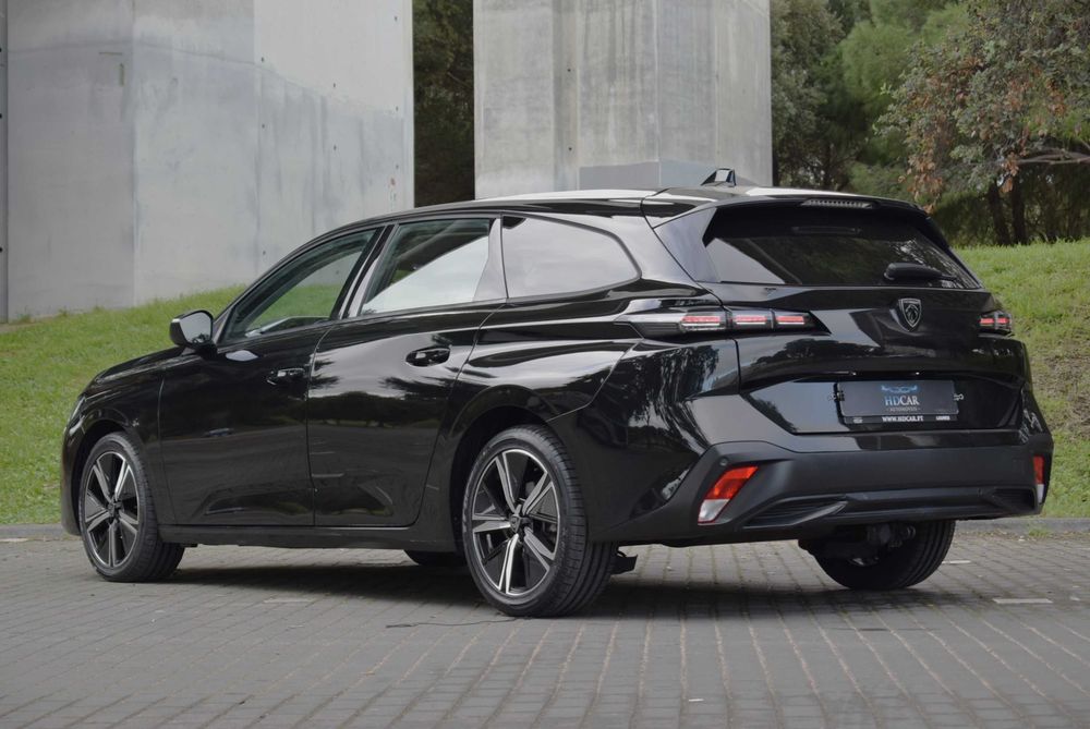 202€ MÊS # ANO 2022 # Peugeot 308 SW 1.2 PureTech Active Pack 110cv — photo 2