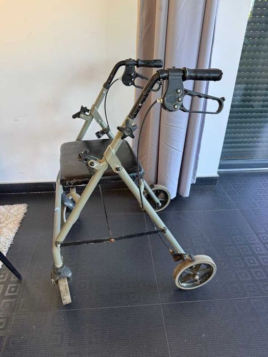 Balkonik, chodzik rehabilitacyjny