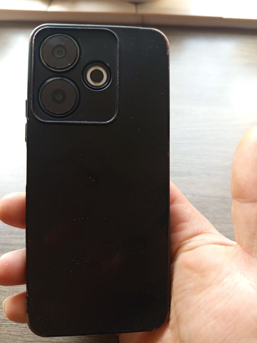 Продам телефон POCO M6