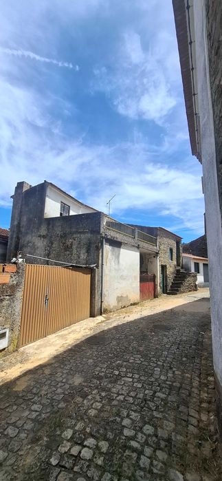 Casa em Alvito da Beira