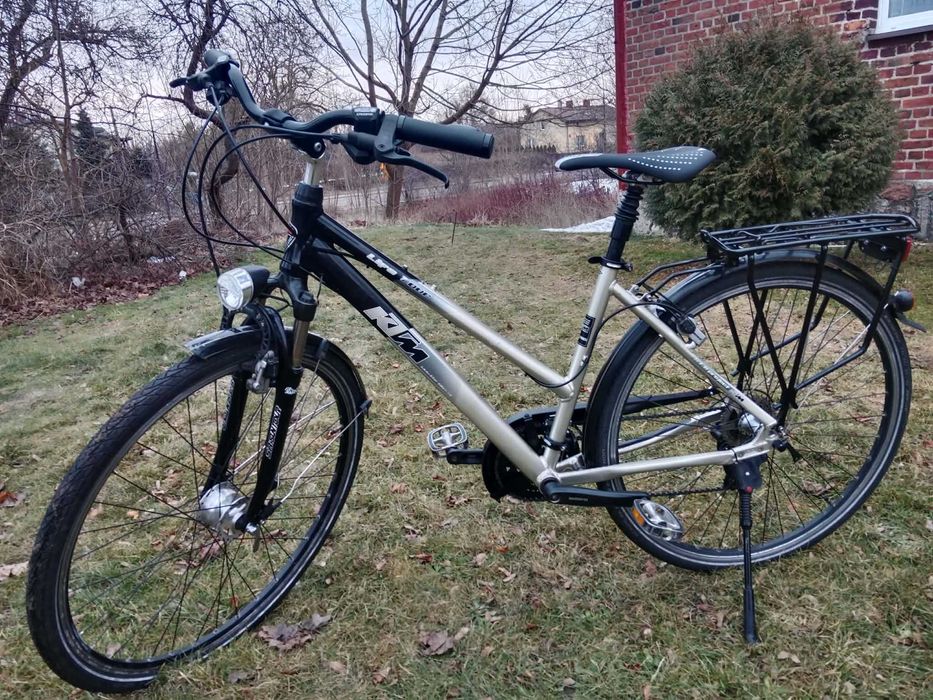 rower ktm life tour rama M koła 28 hydraulika shimano deore led warto