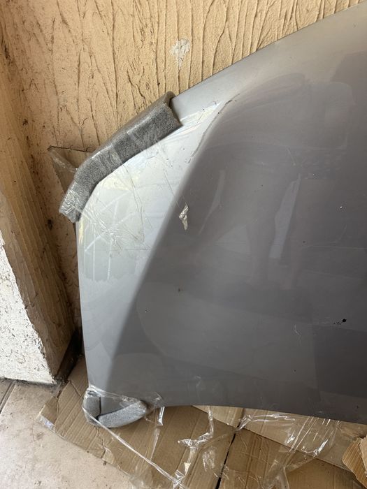 капот  Toyota RAV4  2013-2018