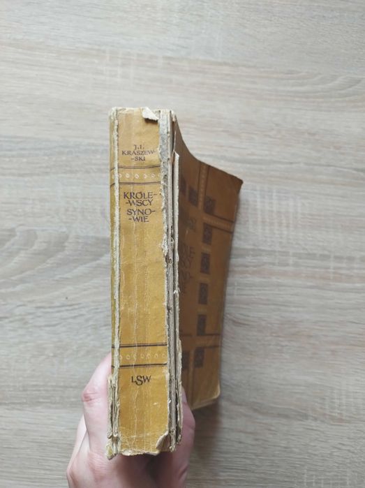 Książka Królewscy synowie J. I. Kraszewski z lat 50 Centkiewicz 1956