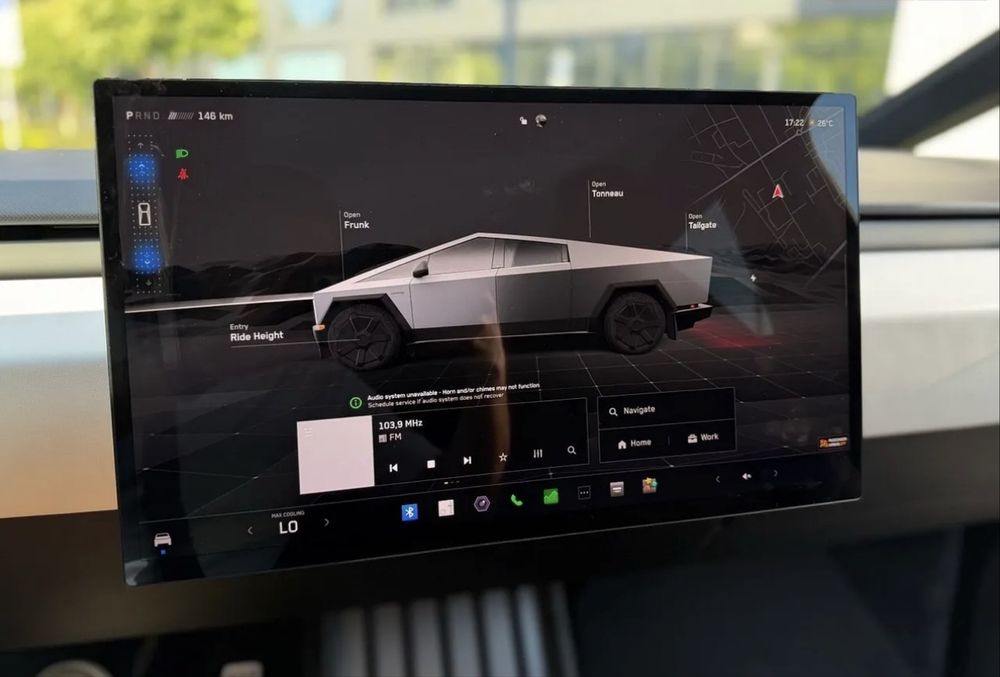 Tesla CyberTruck 2024самий дешевший в Україні!