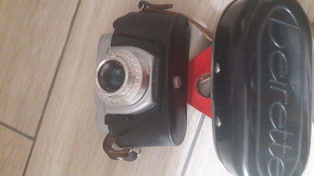 Aparat ,,Beirette" sprawny.