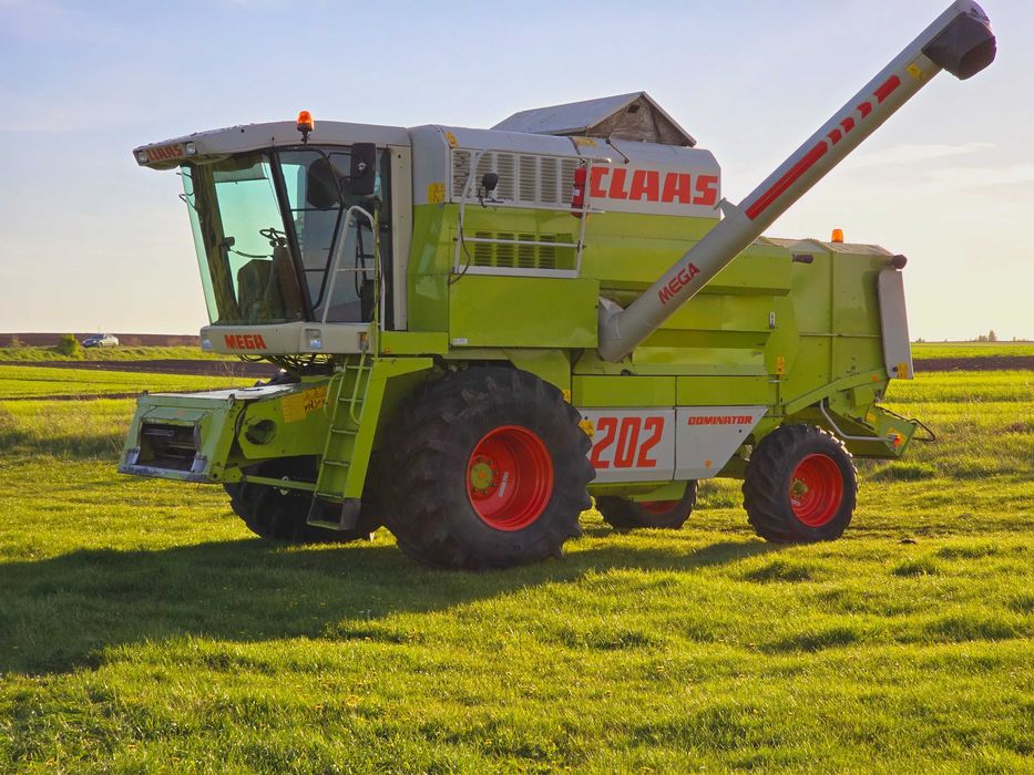 Комбайн claas mega 202
