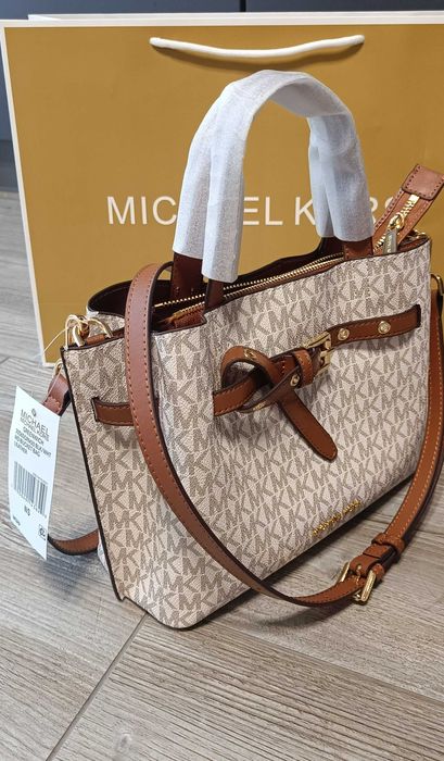 Сумка Michael Kors emilia молочна