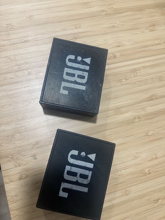 Sprzedam dwa glosniki jbl go