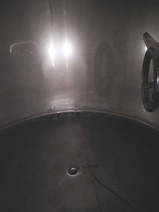 DUAS Cuba Vinho em Inox de 1000L e 550L em Bom Estado