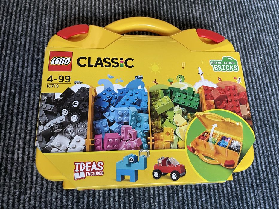 LEGO 10713 Classic Kreatywna walizka