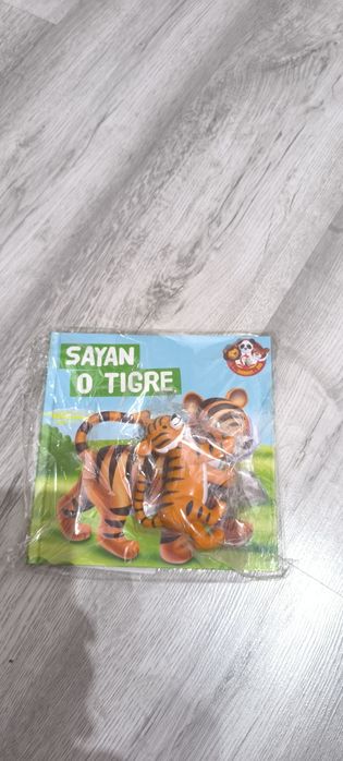 Livro de criança novo